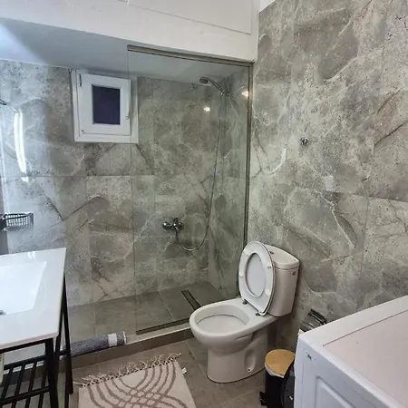 Apostolidis Lejlighed Neos Marmaras