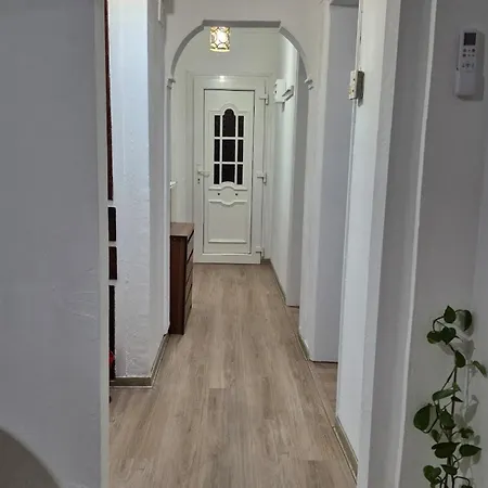 Apostolidis * Neos Marmaras