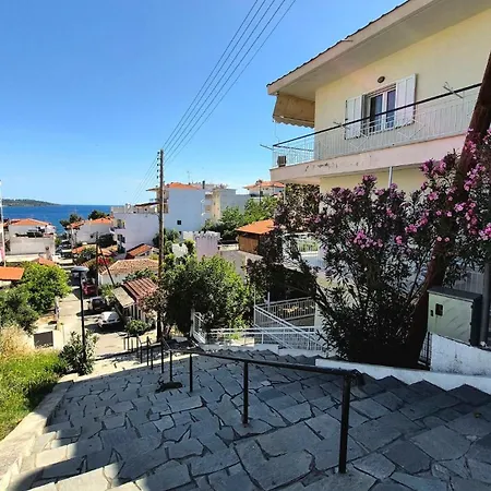 Apostolidis Lejlighed